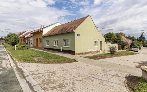 Rodinné domy, Masarykova, Hrušovany u Brna, 96 m²