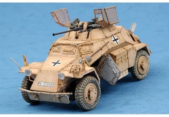 Sd.Kfz. 222 Leichter Panzerspahwagen 2cm - Hobby Boss 82442