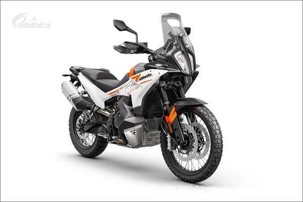 S motorem 790 vrací KTM do hry vedle Duka také Adventure | Motorkáři.cz