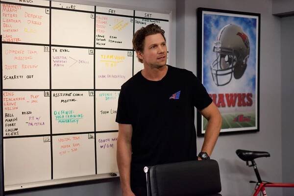 Necessary Roughness - Whose Team Are You On? - Z filmu - Marc Blucas