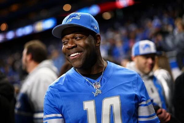 Detroit Superfan Sam Richardson Bleeds Lions Blue