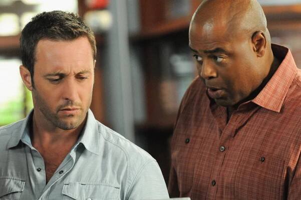 Havaj 5-0 - Životní pojistka - Z filmu - Alex O'Loughlin, Chi McBride
