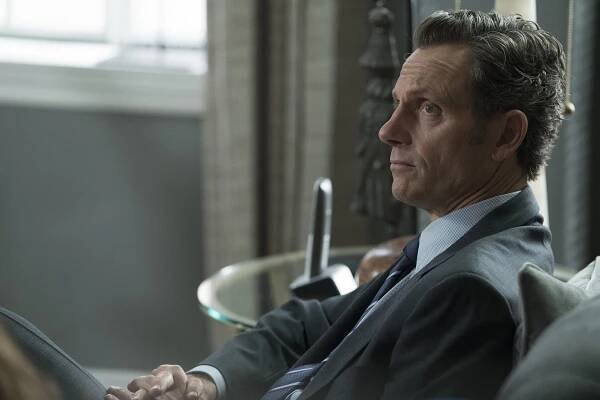 Skandál - Over a Cliff - Z filmu - Tony Goldwyn