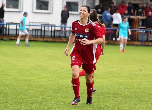 PODÍVEJTE SE: Famózní publikum a hattrick kanonýrky, tři body zůstaly na Rozvoji