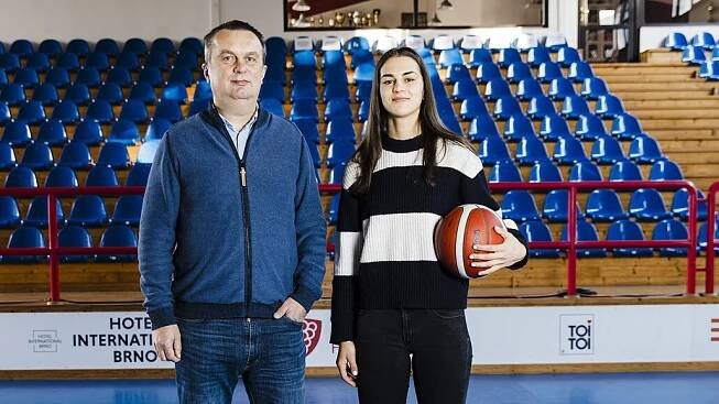 Hamzová: Táty je všude plno, stojí si za svým. A miluje stolní hry