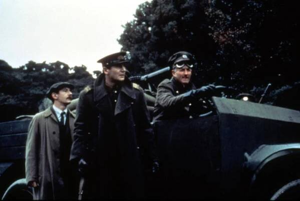MICHAEL COLLINS, Ian Hart, Liam Neeson, Brendan Gleeson, 1996, (c)Warner Bros.