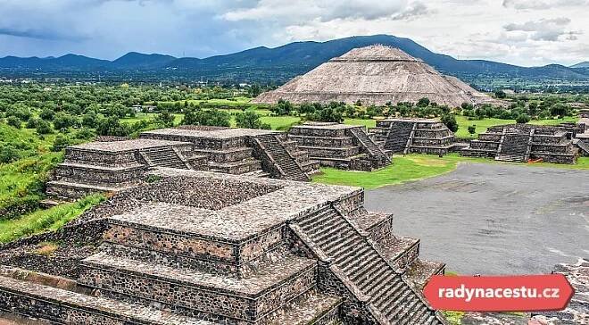 Pyramidy Teotihuacan