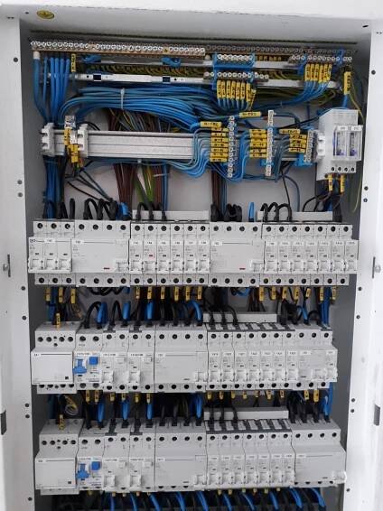 Fila Elektro | Elektroinstalace, osvětlení, hromosvody, el. podlahové topení