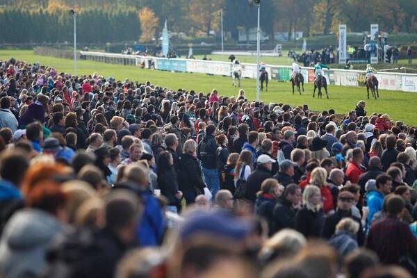 Dostihové závodiště Pardubice - sportovní zařízení - Východní-Čechy.info - oficiální turistický portál Pardubického kraje