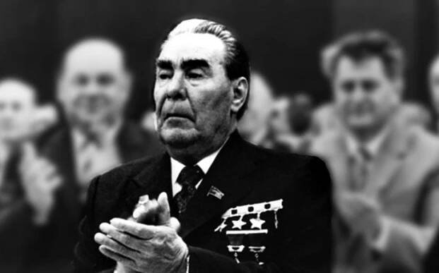 Dubček Brežněvovi slíbil okleštit Pražské jaro do půlky srpna 1968. Když posunul lhůtu na říjen, přijely tanky. Pátrání Bruno Solaříka