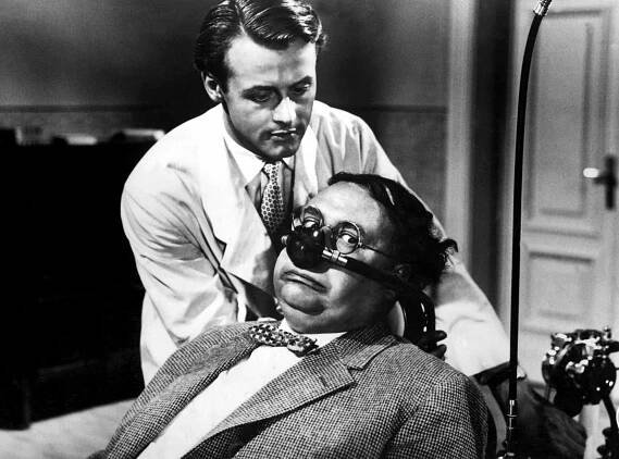 Helmuth Lohner, Heinz Erhardt - Witwer mit 5 Töchtern - Z filmu