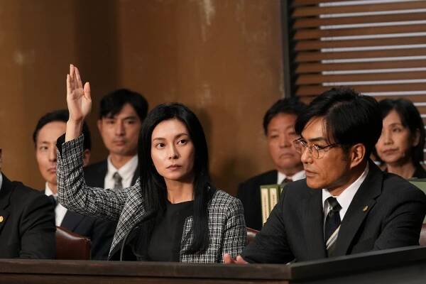Kó Šibasaki, Kazuki Kitamura - Deččiage: Sacudžin kjóši to jobareta otoko - Z filmu