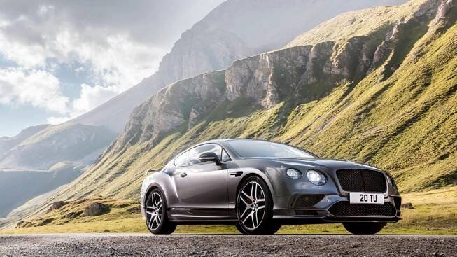 Bentley vyrobil nejrychlejší 4místné auto na světě. Jede 336 km/h
