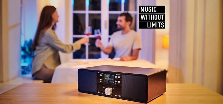 Panasonic SC-DM202EG-K Panasonic SC-DM202 univerzální stereo systém s CD přehrávačem (DAB+, FM, výkonný zvuk 24W, bassreflexové pouzdro, Bluetooth, 2,4" displej), černá 1