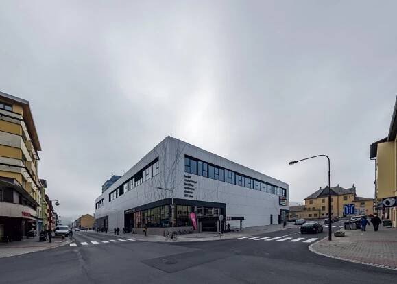 2019.56_6DSH_5996- (8).jpg