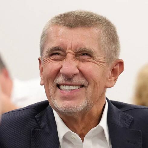 Vladimír Mertlík: Volby ve zpětném zrcátku času... Kašlete na sliby před volbami, ohlédněte se na ty minulé
