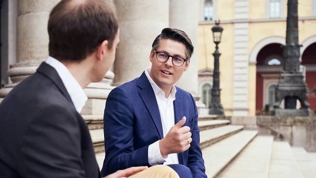 Johannes Huber von der HUBER LEX - Kanzlei für Immobilienrecht: Vertragsbedingungen beim Immobilienverkauf...