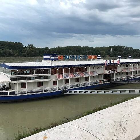 BOTEL MARINA - Hotel Reviews (Bratislava, Slovakia)