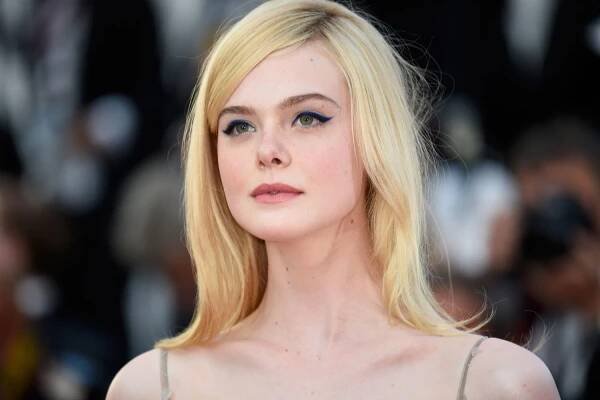 Elle Fanning Mourns Late Dance Teacher: 'My Second Mother'