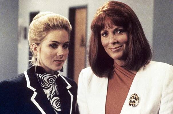 Christina Applegate and Joanna Cassidy in 'Don't Tell Mom the Babysitter's Dead'