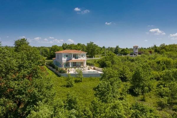 ISTRIE, POREČ (okolí) - Kouzelná vila s bazénem na klidném místě