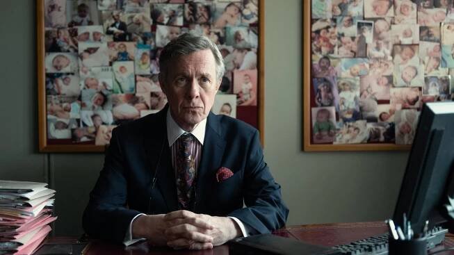 Tohle bude bolet - Epizoda 4 - Z filmu - Alex Jennings
