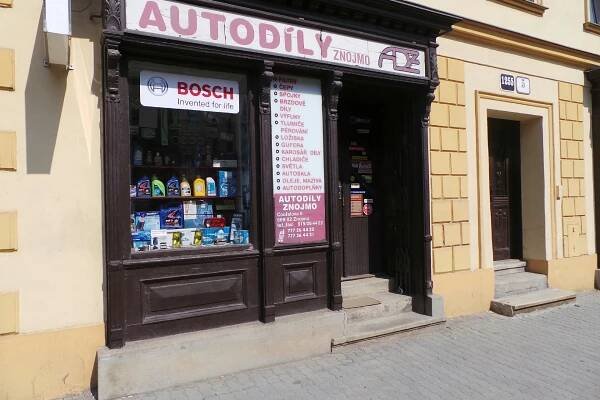 Autodily Znojmo foto 1