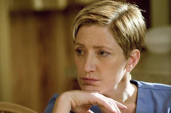 Sestřička Jackie - Školní sestra - Z filmu - Edie Falco