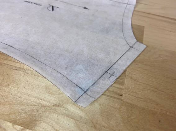 How To Transfer Notches From Pattern To Fabric In Dressmaking