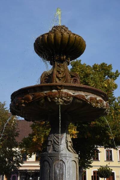 Soubor:Třebechovice-kašna2016f.jpg – Wikipedie