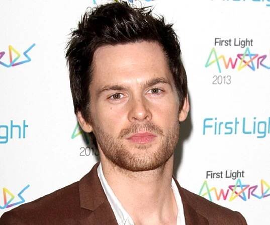 Tom Riley Biography - Facts, Childhood, Family Life & Achievements