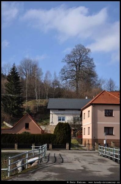 Vlachovice–Hradišťko – fotografie / hrady-zriceniny.cz