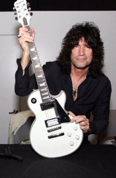 Tommy Thayer – Wikipédia