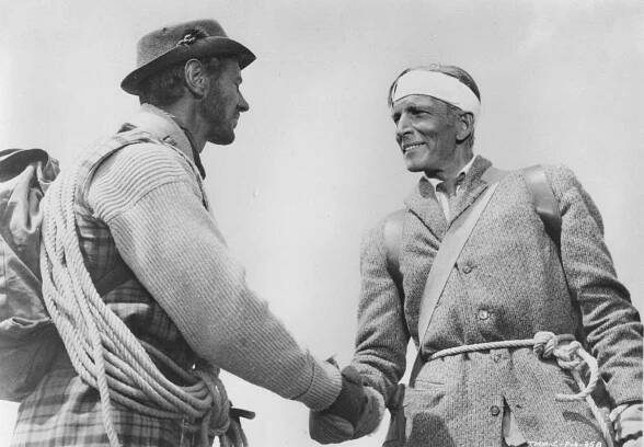 Third Man on the Mountain - Z filmu - James Donald, Michael Rennie