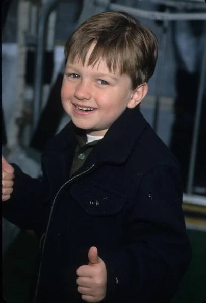 Angus T. Jones platil díky Dva a půl chlapa za jednoho z nejlépe placených dětských herců na světě.