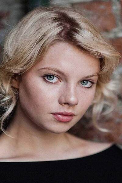 Ella Newton herečka