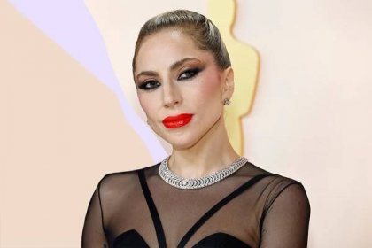 Lady Gaga rushed to the aid of a fallen photographer on the Oscars red carpet