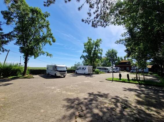 Bildergalerie des Wohnmobilhafen Elbepark Bunthaus Hamburg - Elbepark Bunthaus