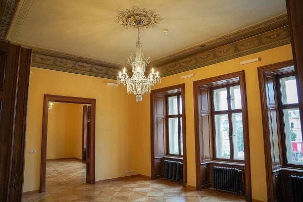 Rozsáhlá rekonstrukce Liebiegova paláce v Liberci se blíží ke konci.
