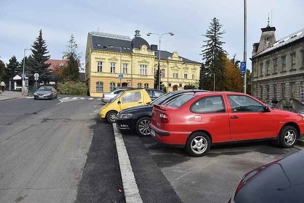 Budoucnost v Bruntále. Maličký elektromobil Buddy Cab si poradí i s vozíkem