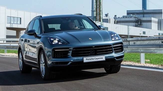 Prelomové rozhodnutie: Elektrické Porsche Cayenne budú vyrábať v Bratislave