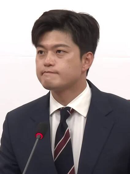 Kim Yong-tae (politician)