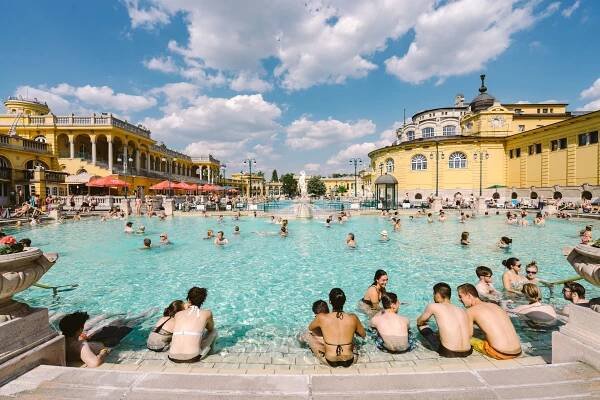Széchenyi Thermal Bath, Budapest, Hungary