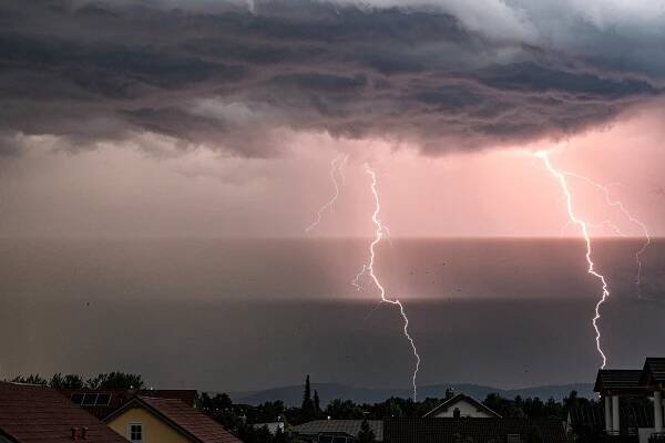 Turisté v problémech. Zásah v Moravském krasu odhalil slabiny předpovědí bouřek