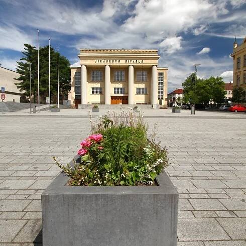 Jiráskovo divadlo a muzeum v Hronově | Slevomat.cz