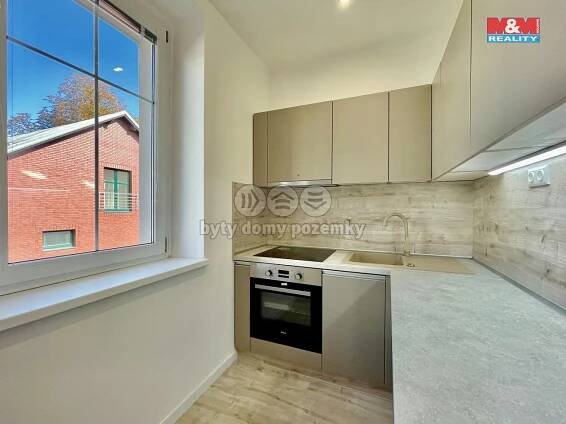 Pronájem bytu 1+1 35 m², Mírová, Ostrava - Vítkovice