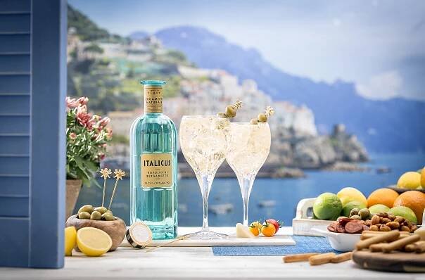 Italicus nově distribuuje Jan Becher Pernod Ricard