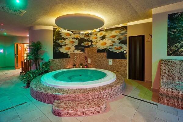 Pobyt v rodinném resortu: jídlo, bazén, relax ve wellness i zábava a slevy na atrakce