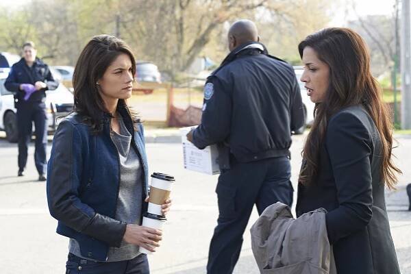 Rookie Blue - Navždy - Z filmu - Missy Peregrym, Rachael Ancheril