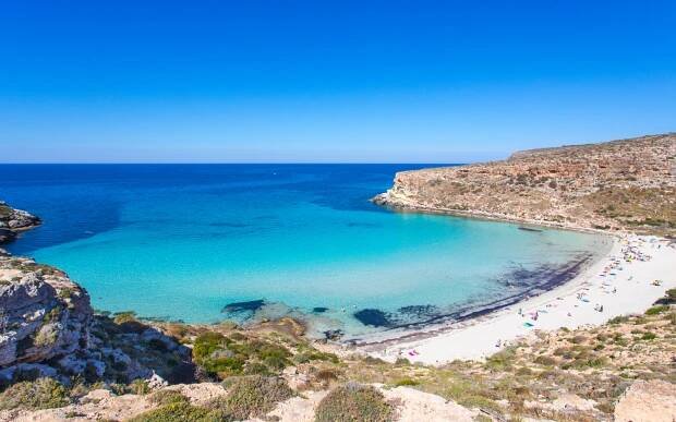 The most beautiful white sand beaches in Italy - Italia.it
